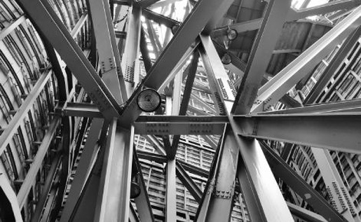 Metālkonstrukcijas mūsdienu būvniecībā — no armatūras līdz profiliem